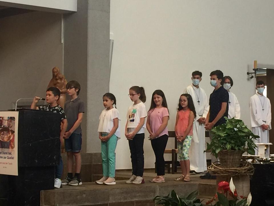 Die Minis stellen sich vor.