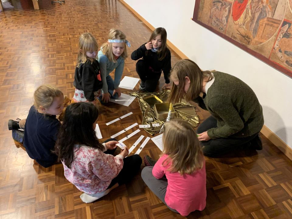 Escape-Kindernachmittag vom 07. Dezember unter Leitung von Karin Schmid, unterstützt durch Firmkandidaten(innen)