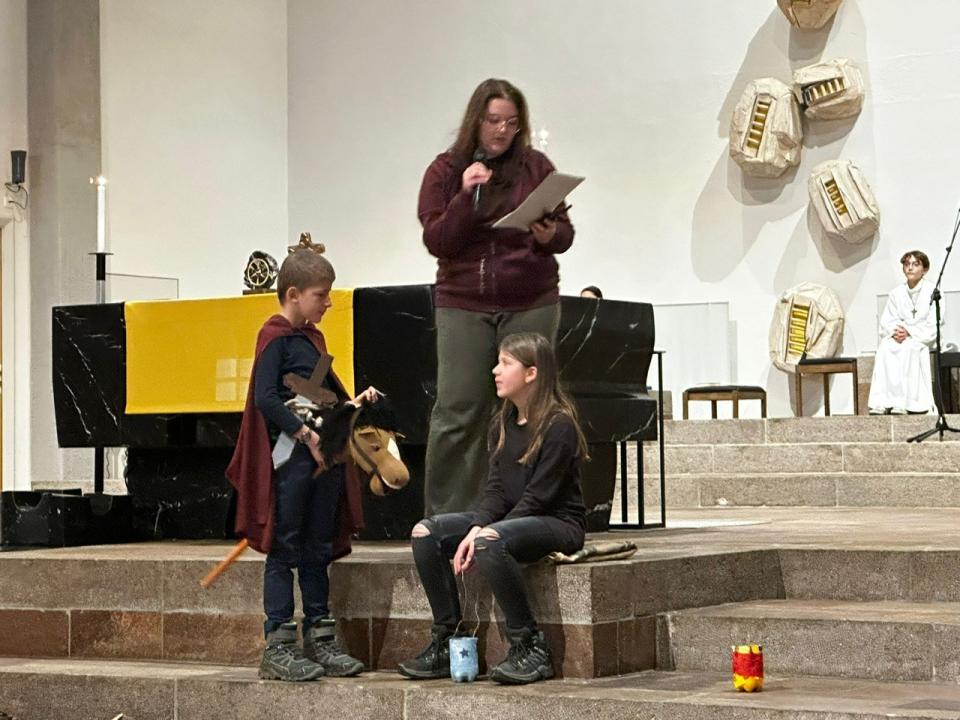 Martinsspiel, Mantelteilung