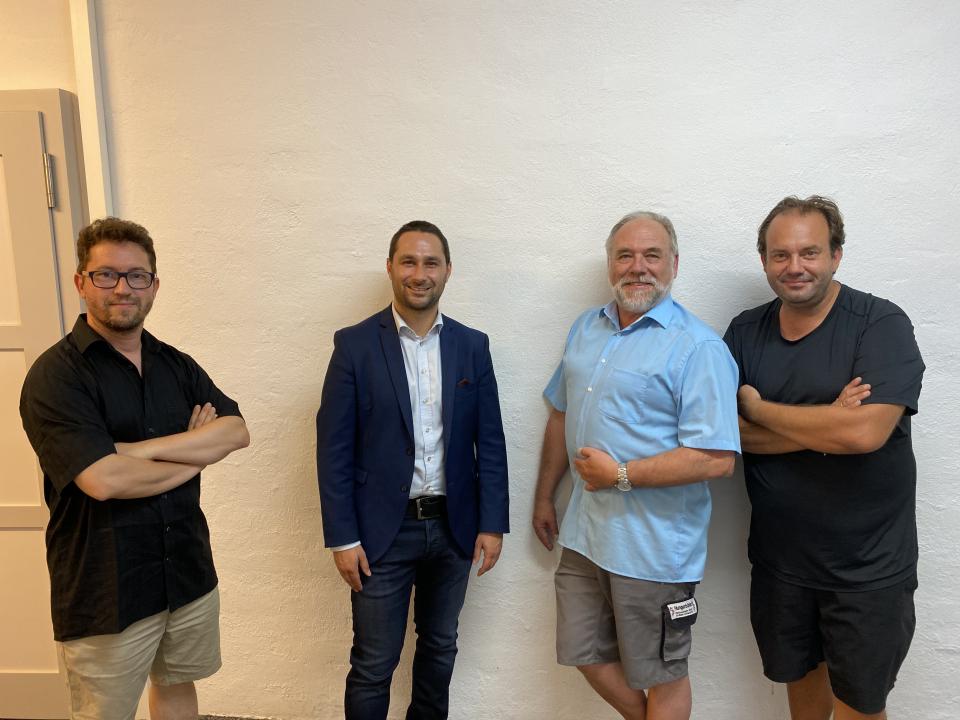 Florin Rexer (rechts) mit Team