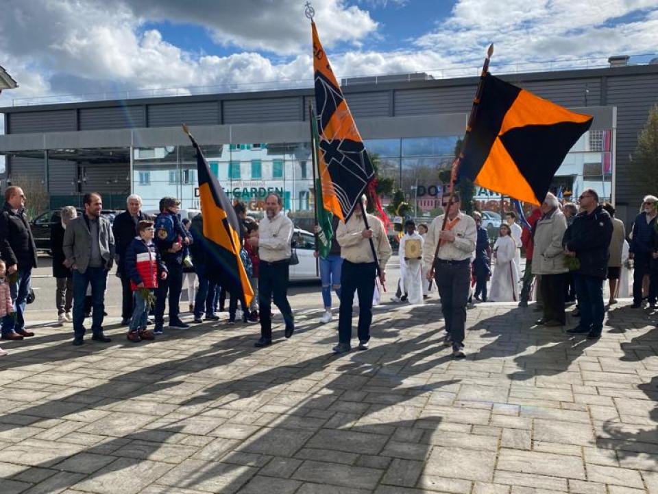 Fahnendelegation an Palmsonntag