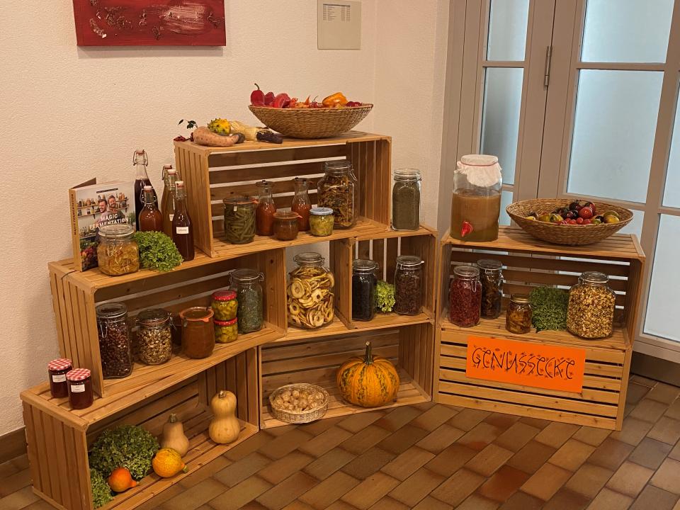 Wohlfühlempfang im Kirchenbistro - eine Deko zum Ausprobieren, Anfassen und Staunen!