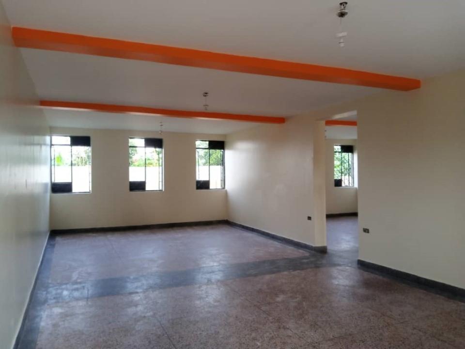 Klassenzimmer im Aufbau