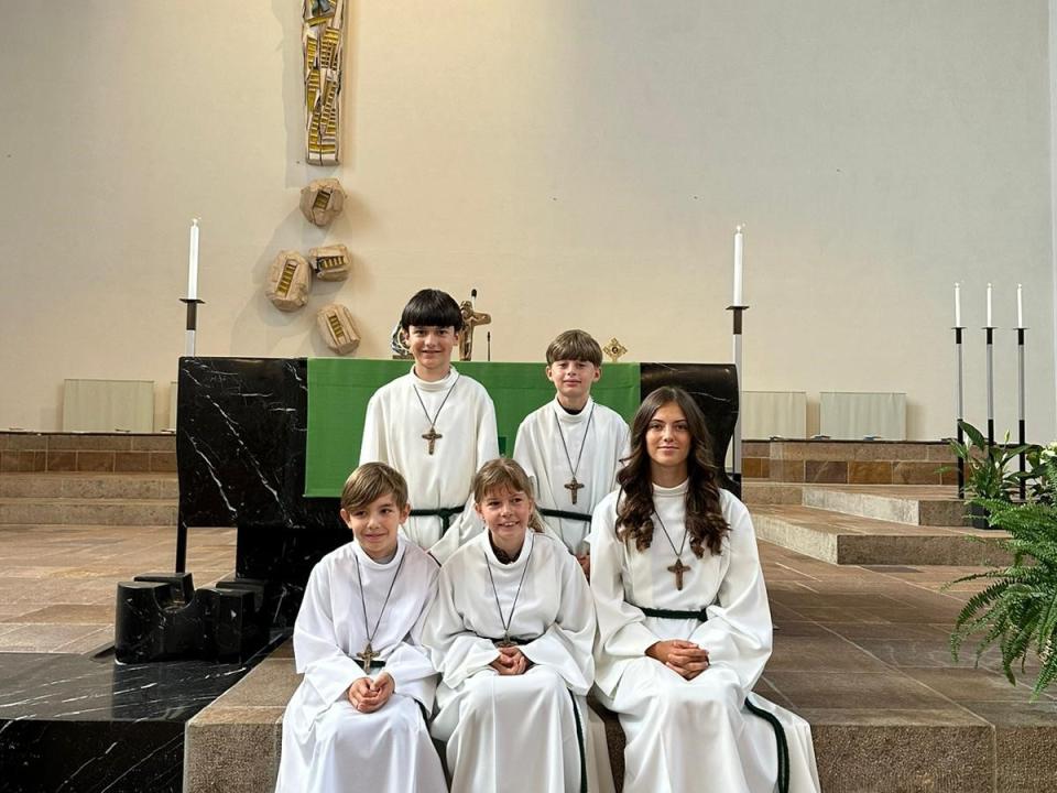 Unsere fünf neuen Ministranten