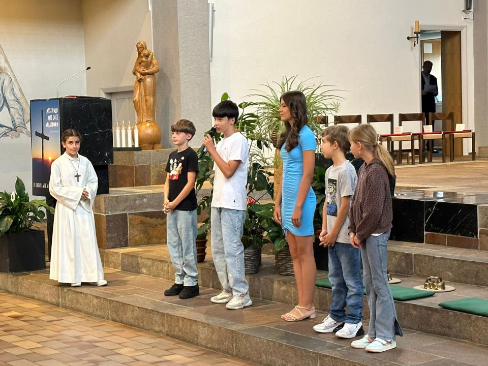 Jonson, Lucijan, Sofia, Kacper & Elin stellen sich vor.