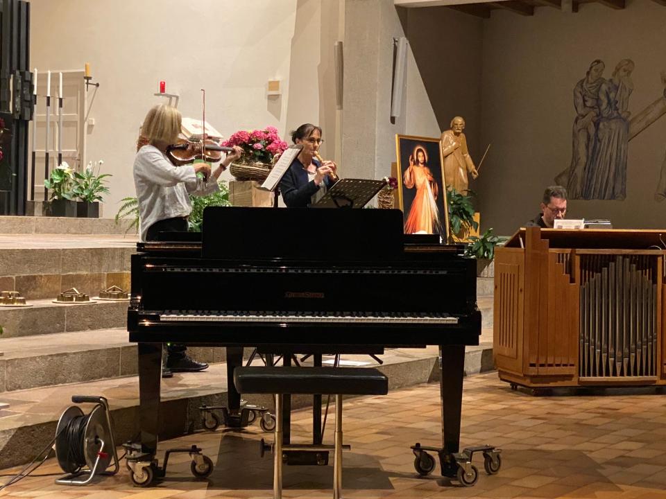 Konzert mit dem Irischen Trio "strings & pipes" - Eine musikalische Reise nach Schottland und Irland.