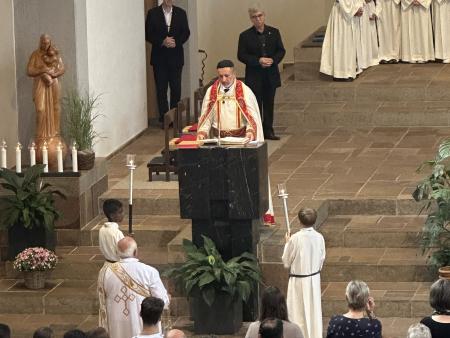 Vortrag des Evangeliums in aramäischer Sprache