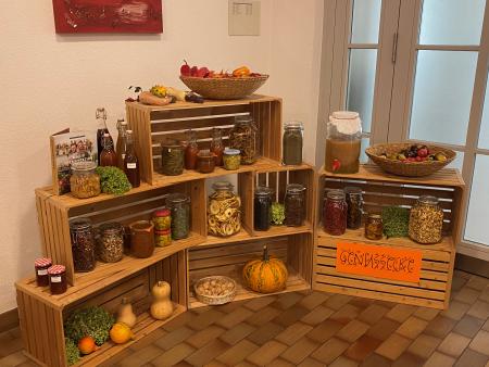 Wohlfühlempfang im Kirchenbistro - eine Deko zum Ausprobieren, Anfassen und Staunen!